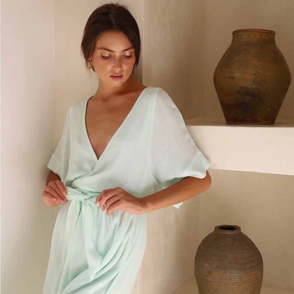 V-Neck Maxi Dress  |  Natural Fabric  |   Viscose